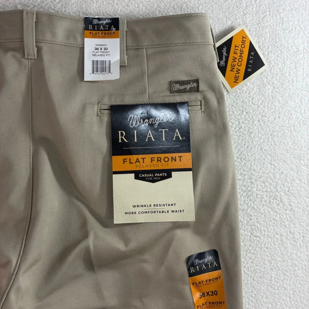 Wrangler Riata Chino Pants Men 36x30 Beige Flat Front Relaxed Western Cowboy NWT