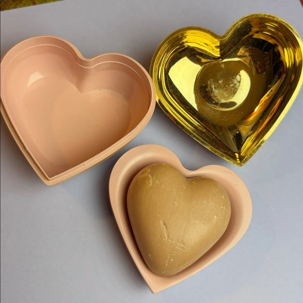 Moschino perfumed soap