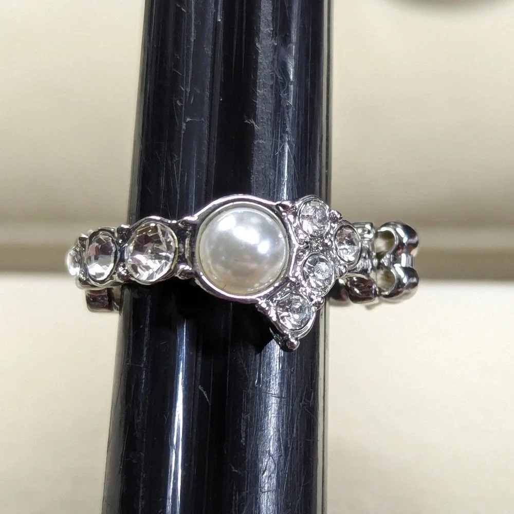 stretch shimmering rhinestone