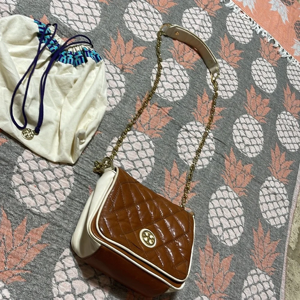 Tory Burch tory burch