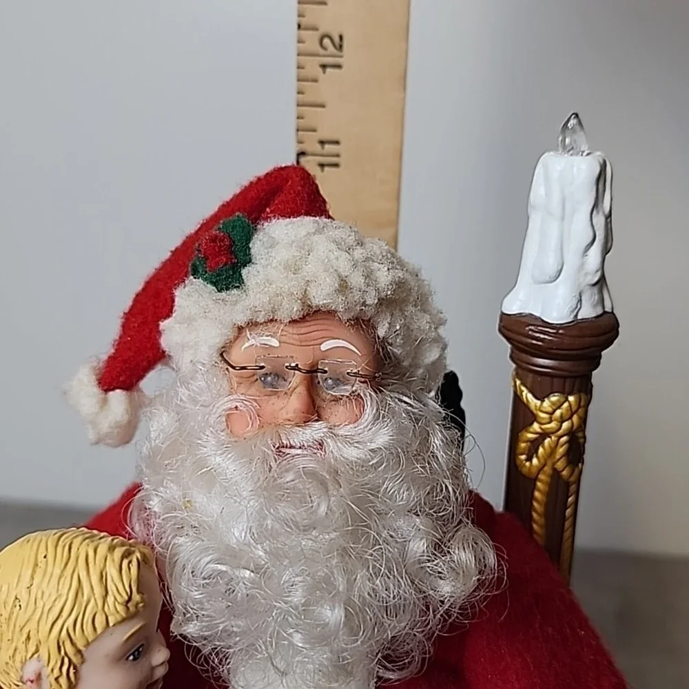 Holiday Creations display like age
