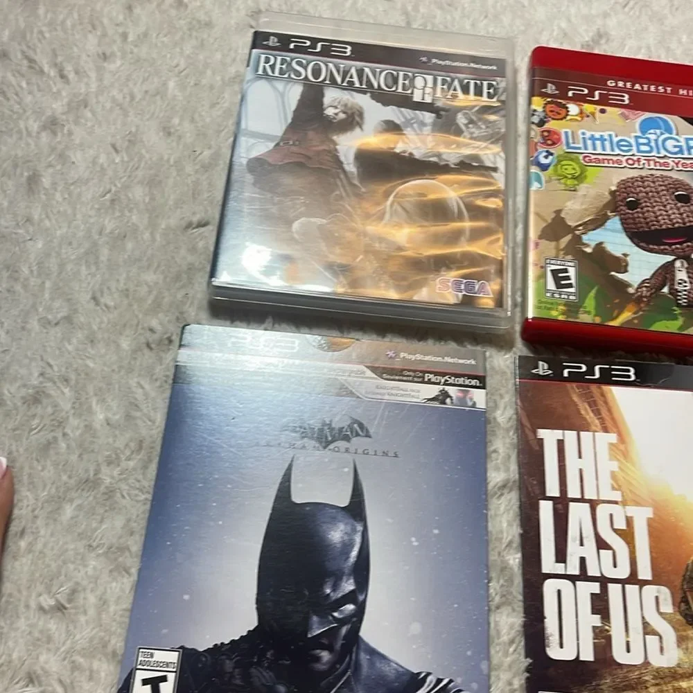 game bundle PS3 batman arkham origins  , the last of us , resonance of fate