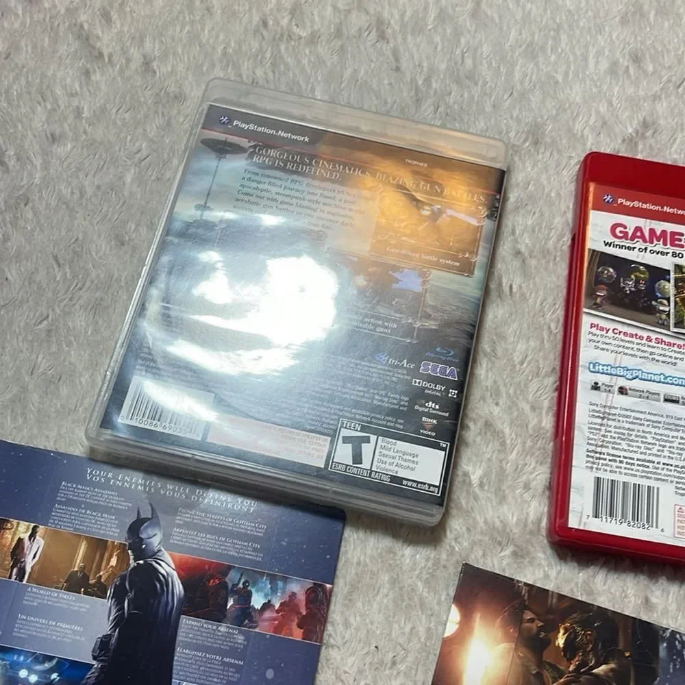 game bundle PS3 batman arkham origins  , the last of us , resonance of fate
