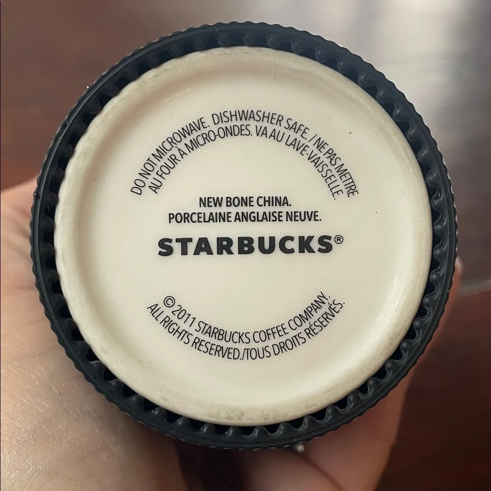 Starbucks via 2011