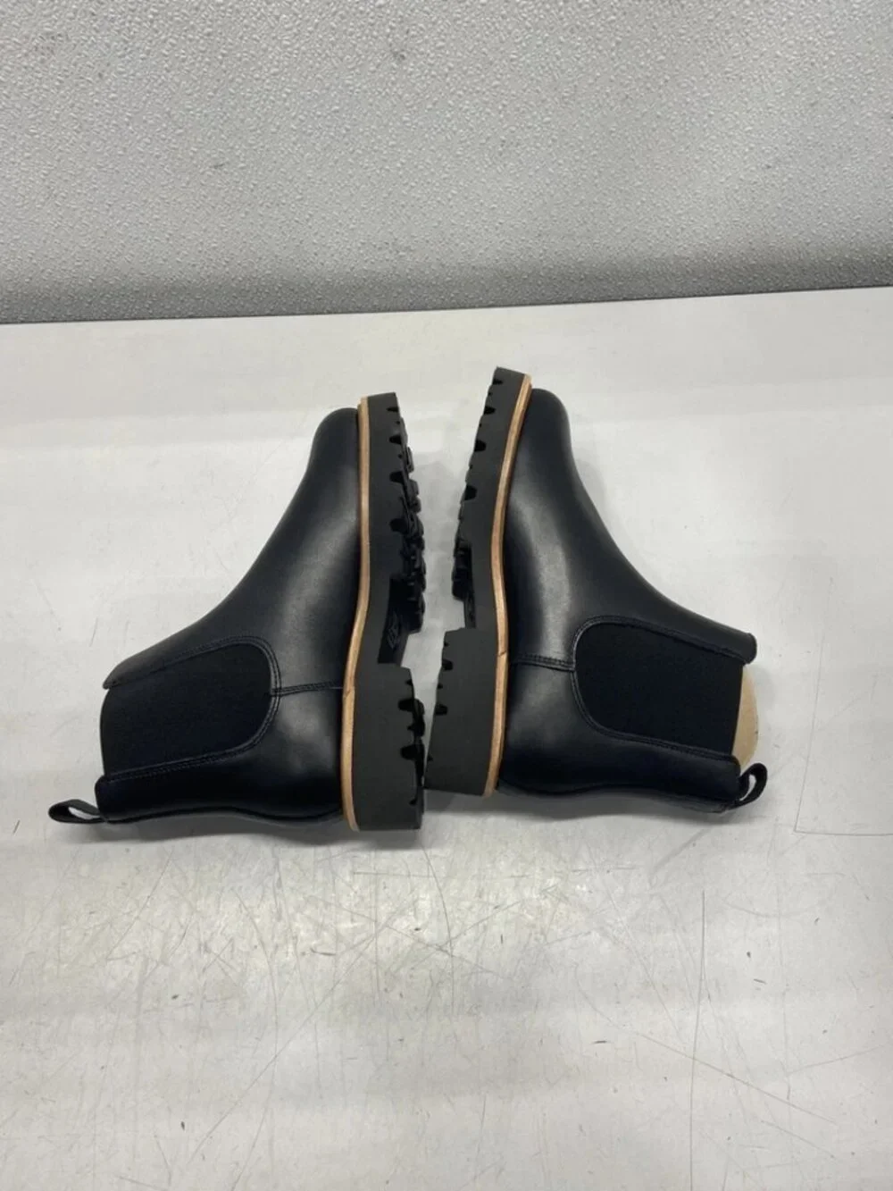 Nisolo black leather