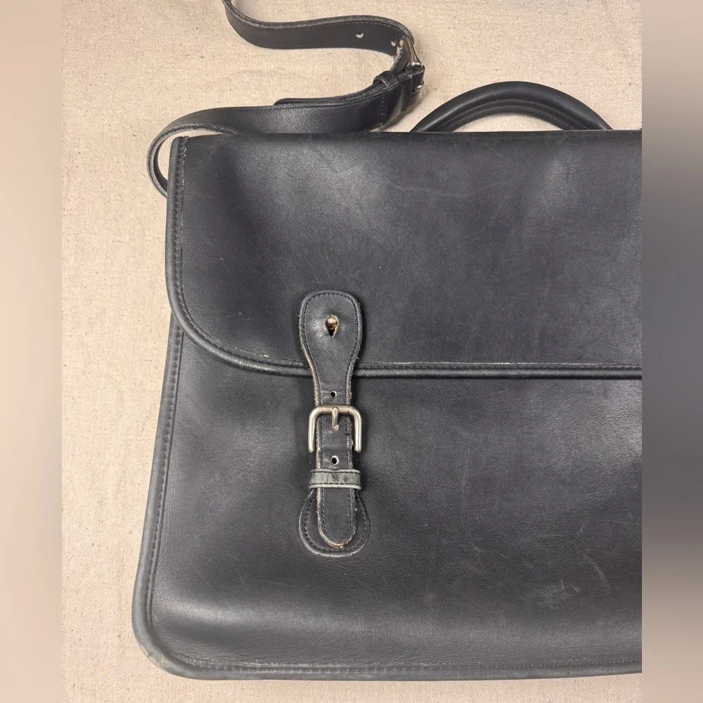 Coach detachable too leather