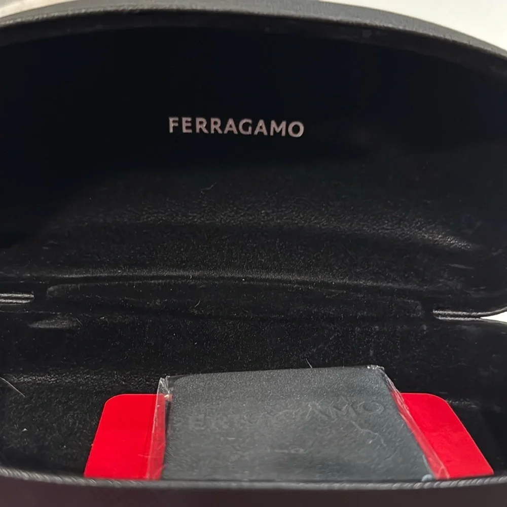 Salvatore Ferragamo packaging ferragamo