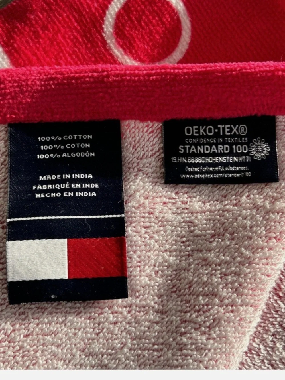 Tommy Hilfiger 💯% authentic