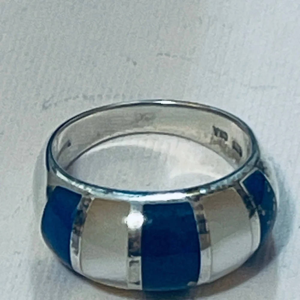 Vintage Sterling Silver with Lapis Lazuli &mother Of Pearl Ring 7 g Size 6