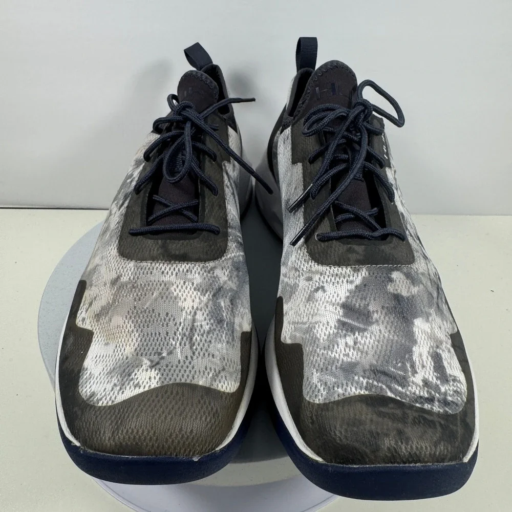 Huk Men Sneakers Lightweight Fishing Water Shoes Camo Black White US 11