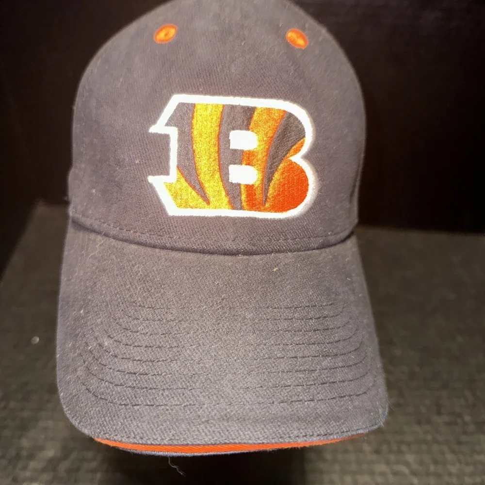 Cincinnati Bengals Hat Cap Strap Back Black Orange NFL Football