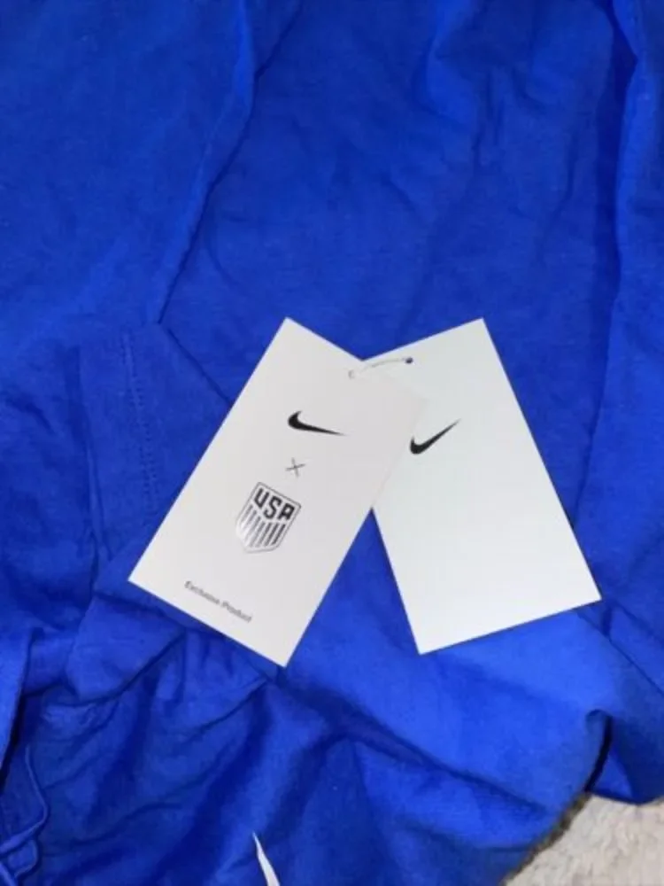 NWT Nike‎ Women's USA Soccer T Shirt Size Small Medium or Large Casual