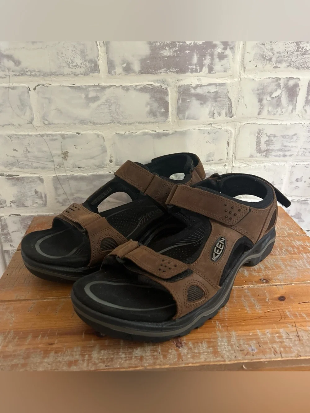 Keen good preowned