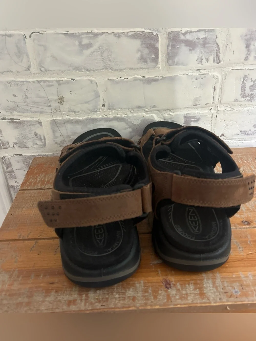 Keen good preowned