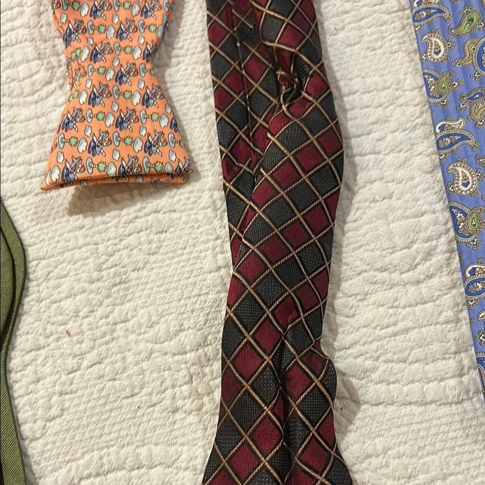 Vineyard Vines explore stylish