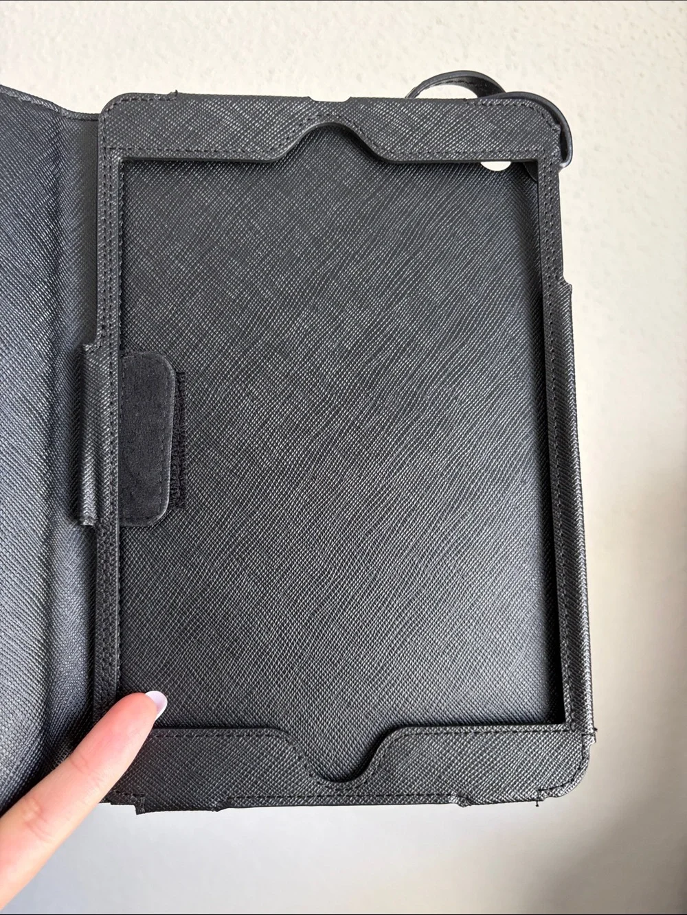 Michael Kors Black Saffiano Leather Envelope Style Ipad Mini Holder Case NWOT