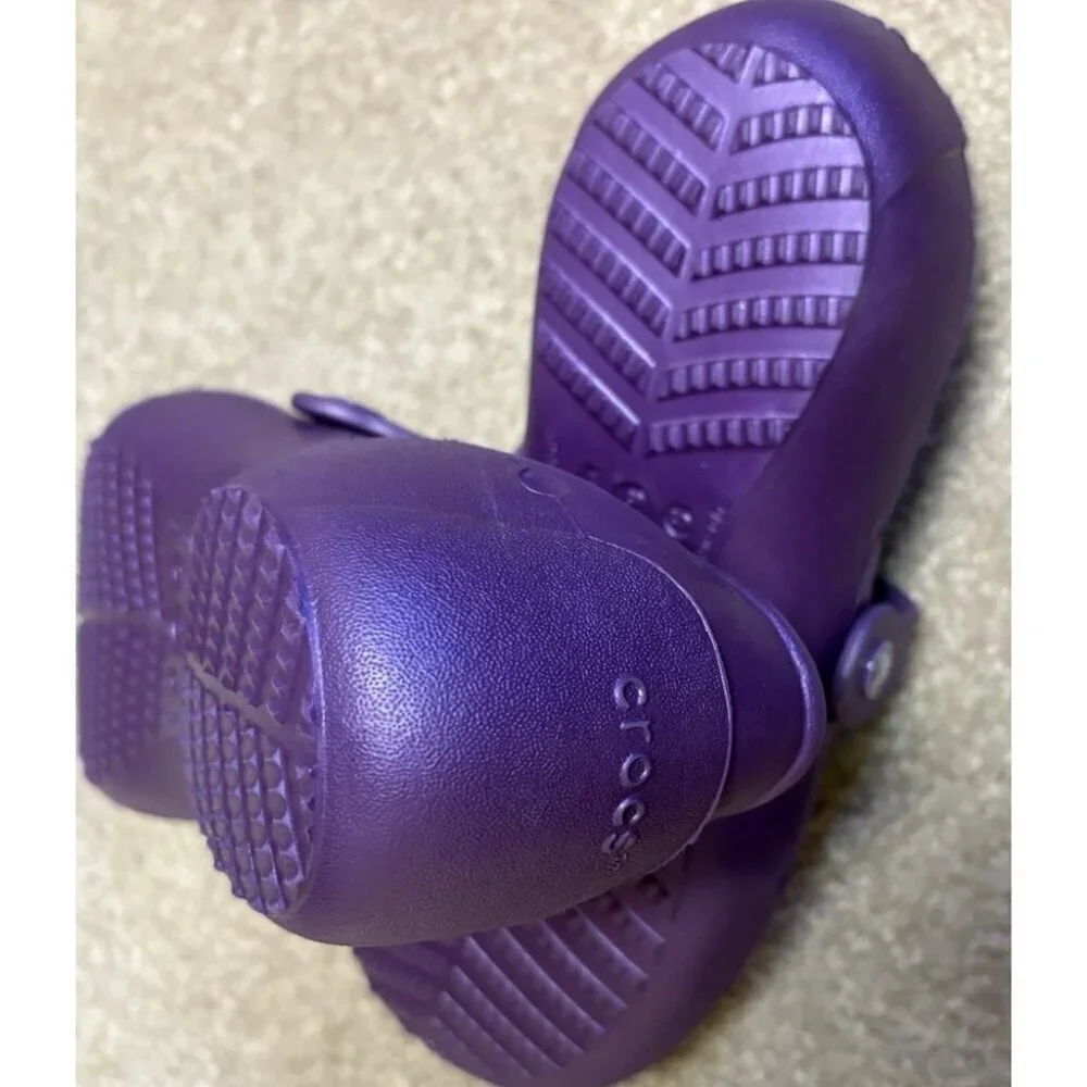 Crocs these girls