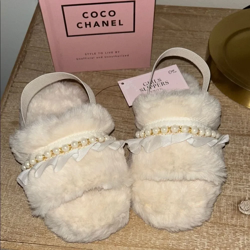 Girls Cream Plush Slippers with Gold and Pearl Detail