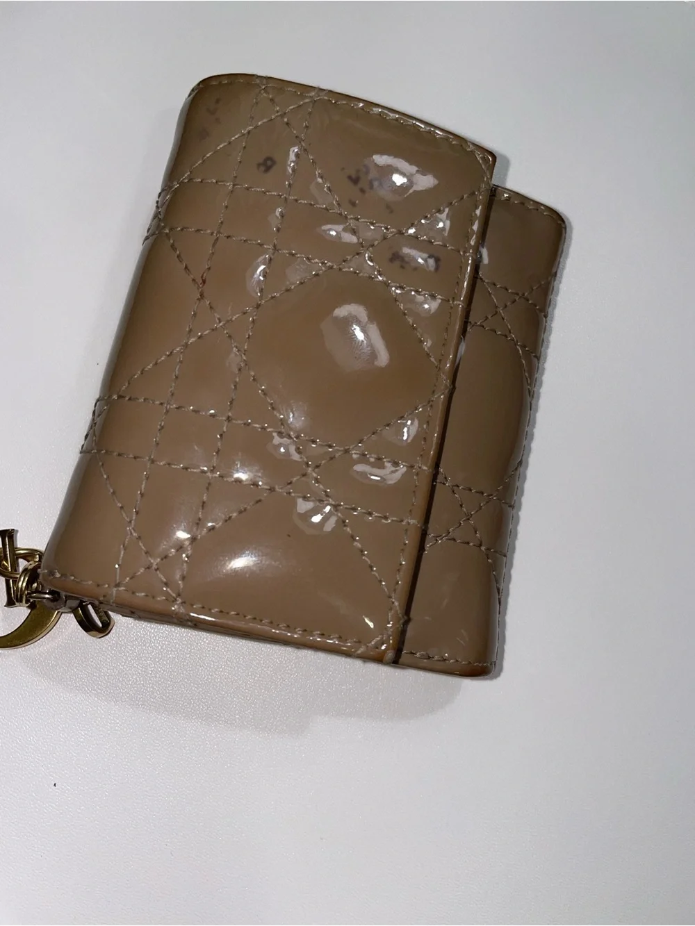 Dior authentic compact