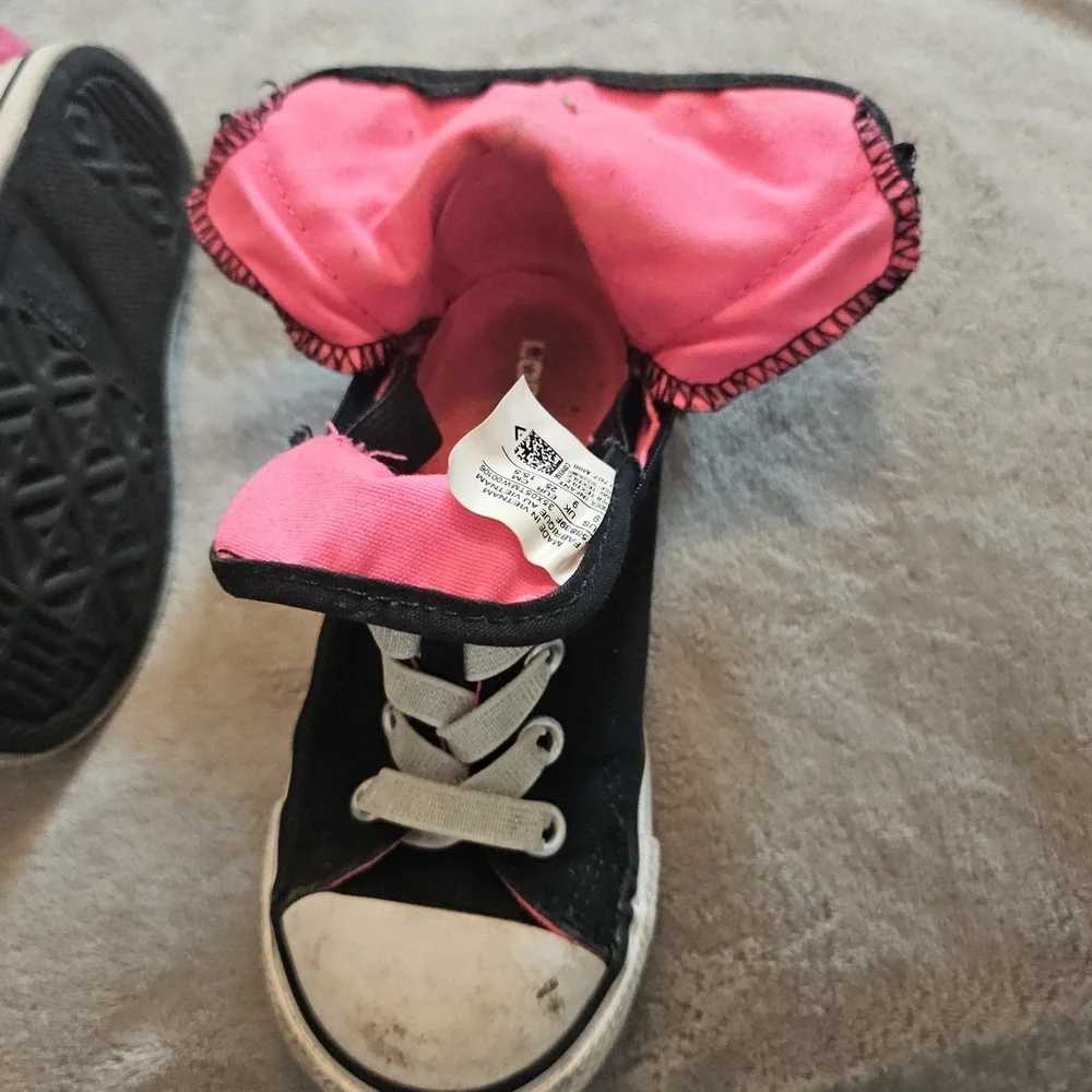 Converse All Stars Hi-Tops Pink Ribbon Ruffle Design Black Infant Size 9