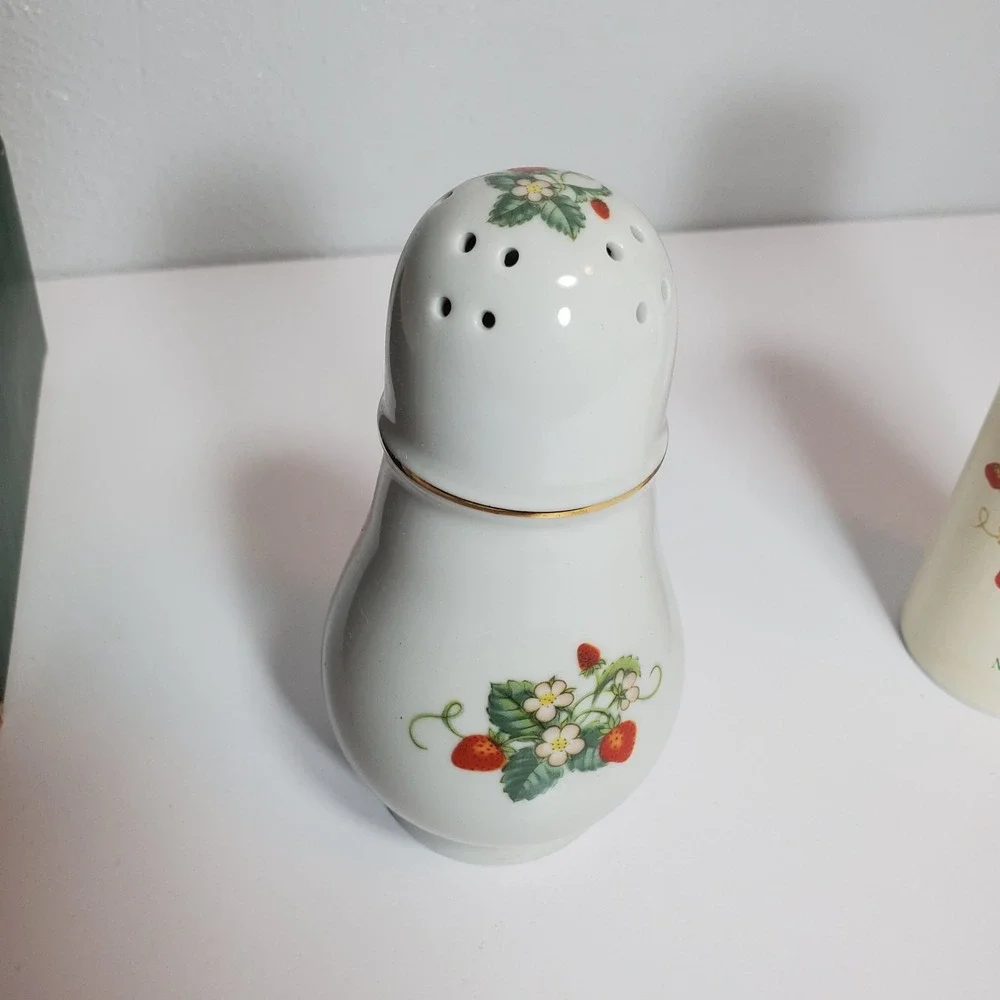 Avon porcelain shaker
