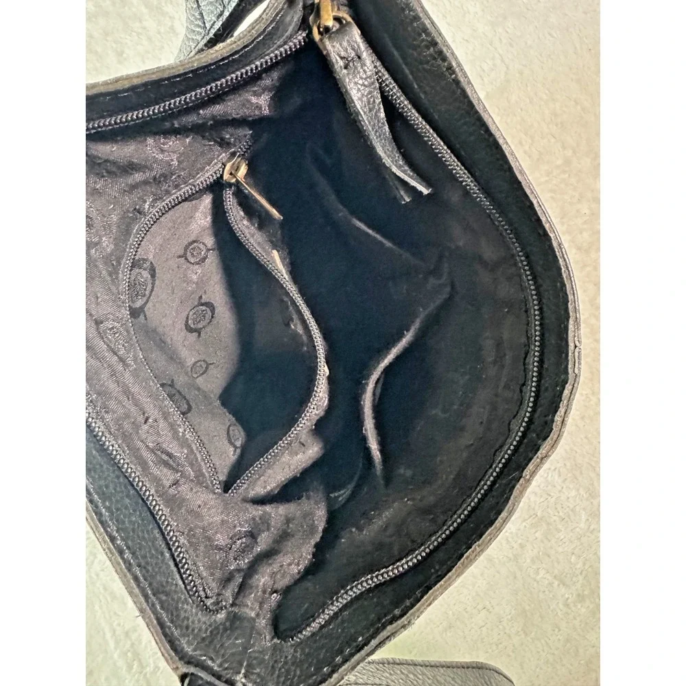 Born Black Leather Bucket Crossbody Shoulder Handbag Accent Stitching