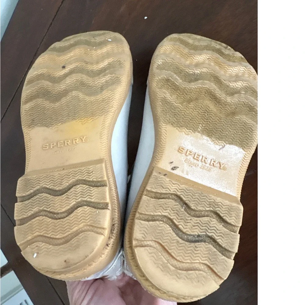 Sperry adorably warm