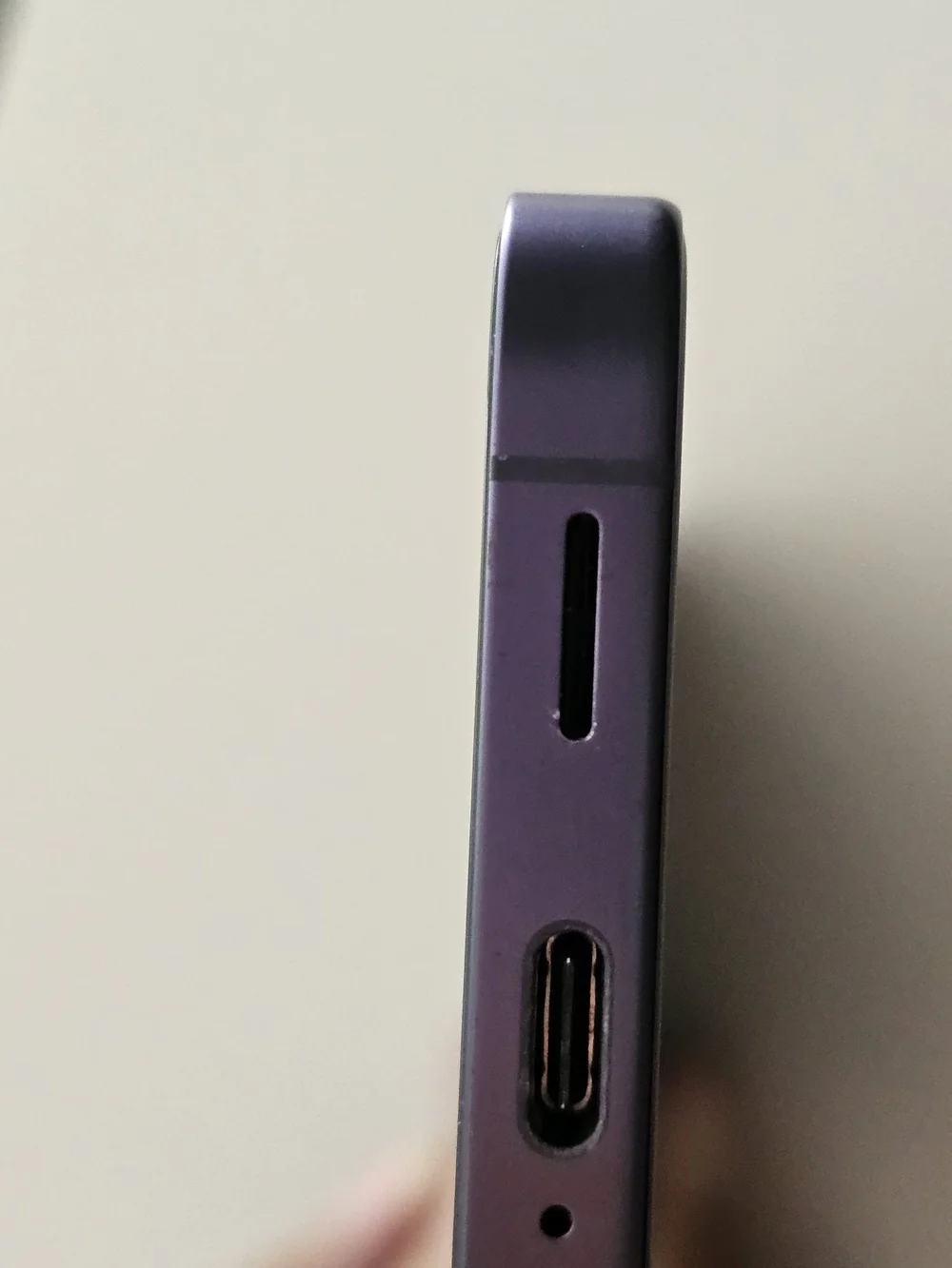 Samsung smartphone lavender