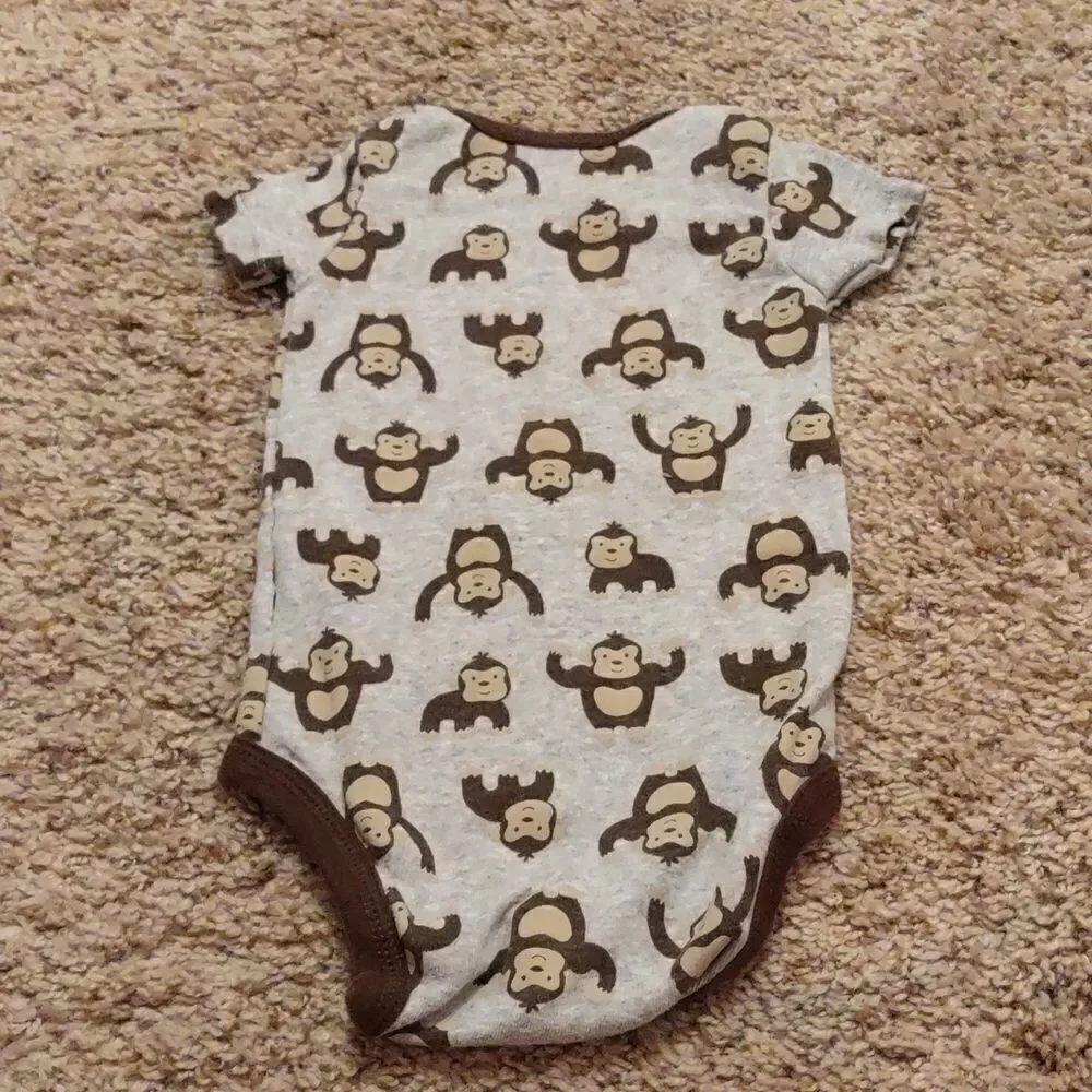 Carter's size 6 months gray‎ onesie brown tan monkey print excellent condition
