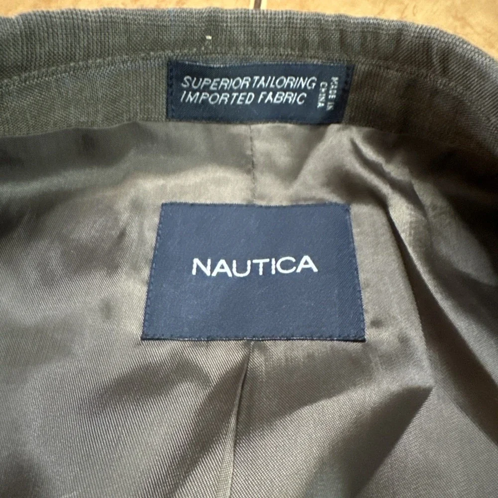 Nautica please view