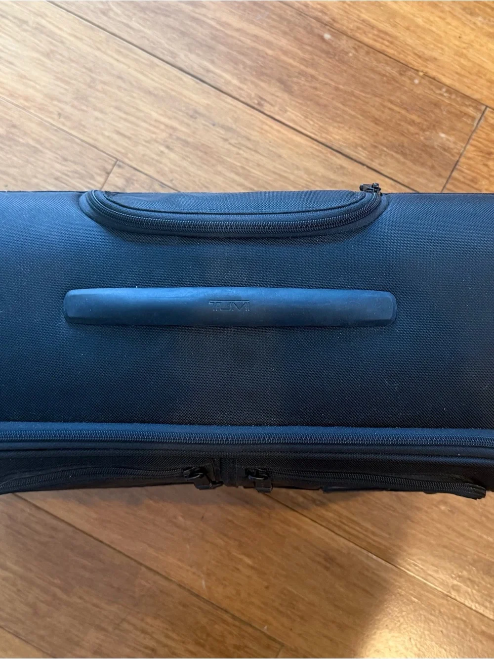 Tumi rolling garment