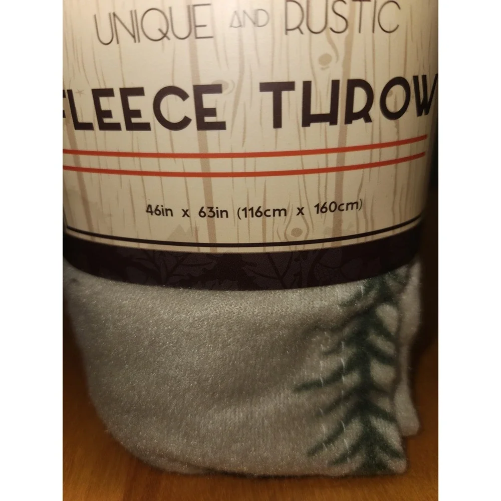 Pine Creek Fleece Throw Blanket 46 x 63 Forest Animals-Green‎ Christmas New