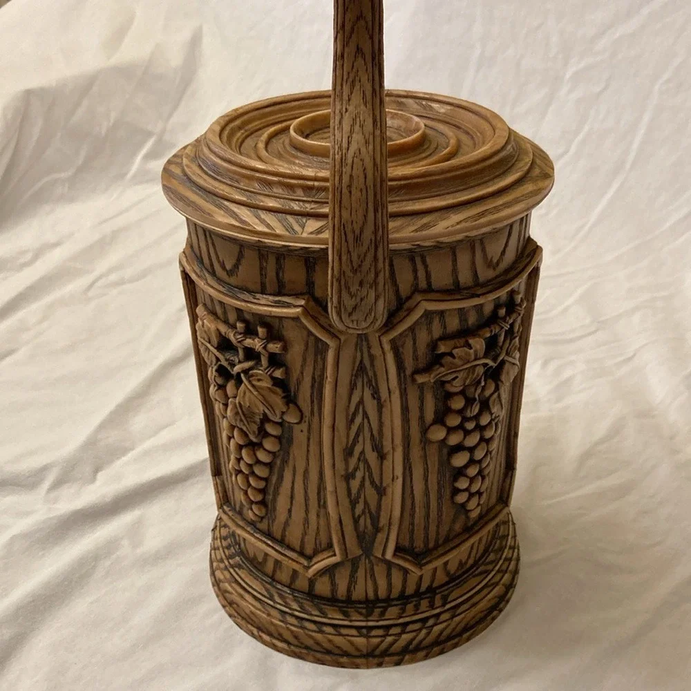 N/A vintage carved