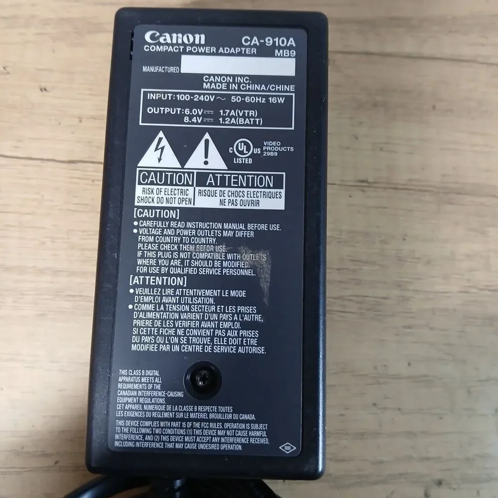 Canon CA-910 OEM Battery Charger‎ CHARGER ONLY