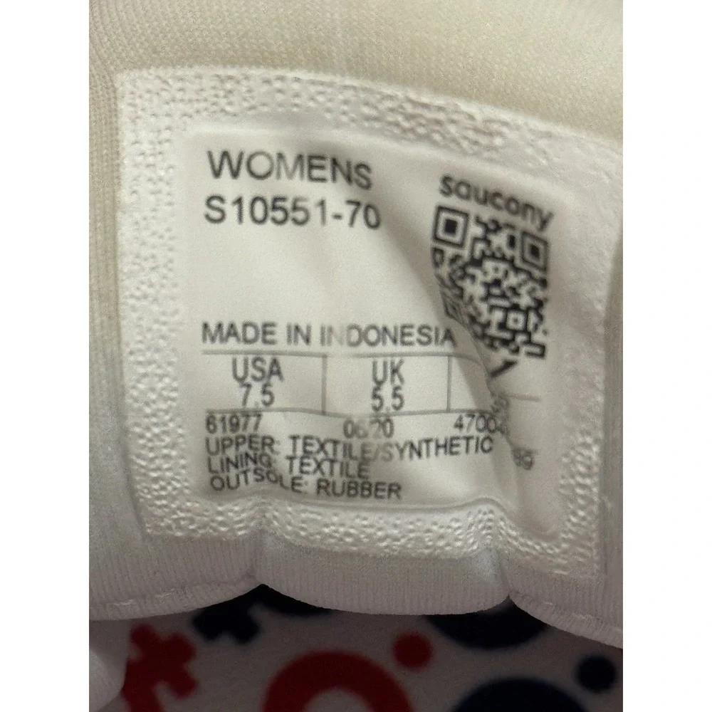 SAUCONY x Prinkshop Kinvara 11 Running Shoe‎ SIZE 7.5 Hero Women Run The World