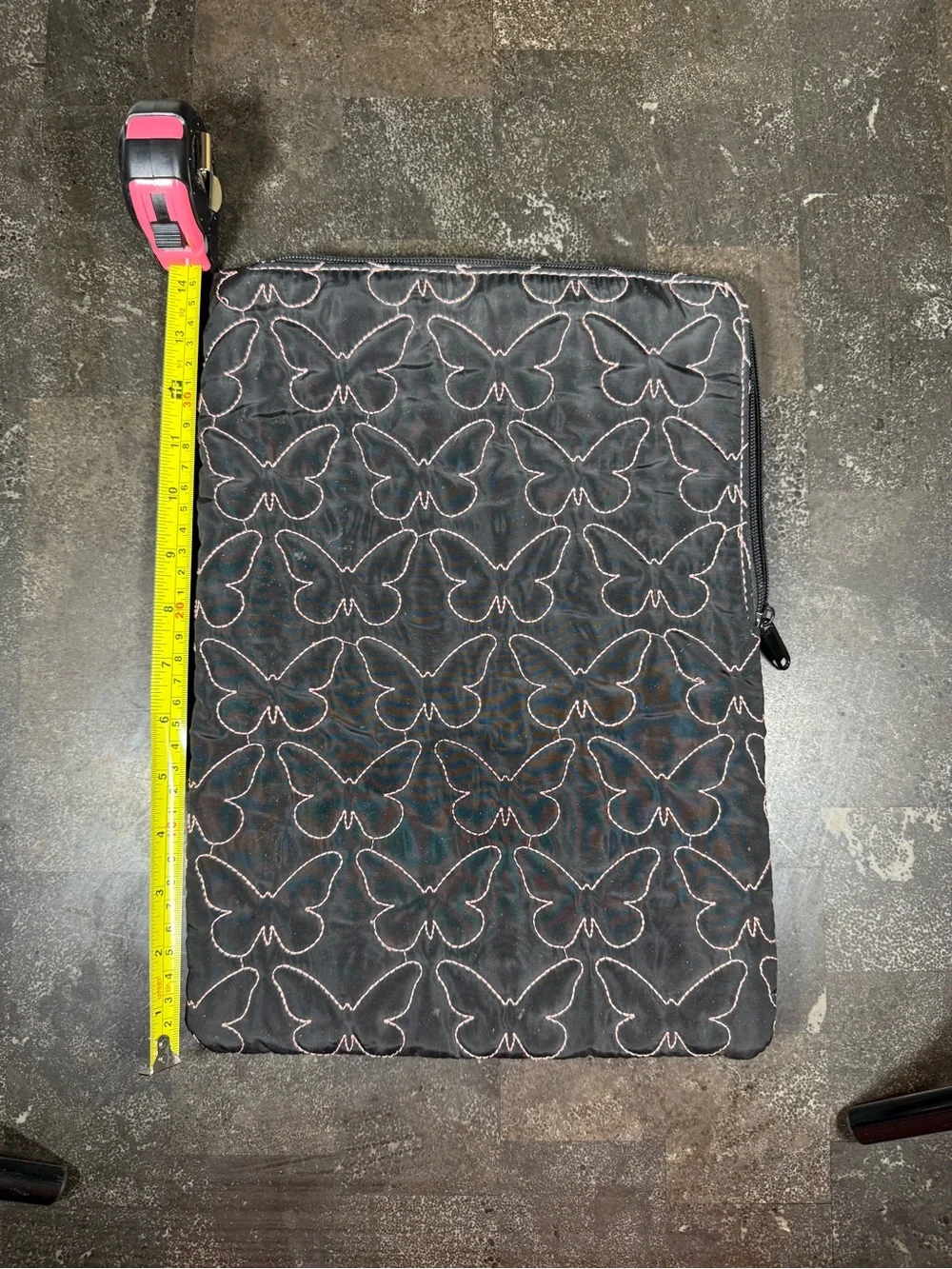 N/A black quilted