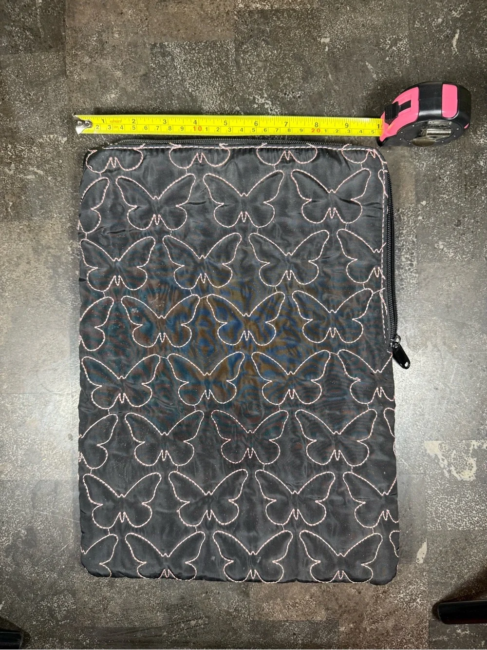 N/A black quilted