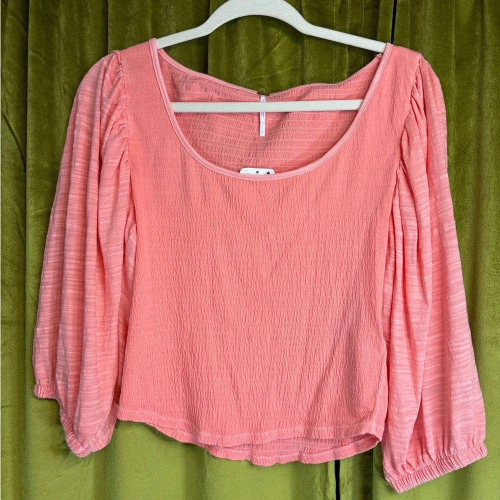 NWT Free People size Large Day puff sleeve Lilly top in Terra Cotta. Retail $78