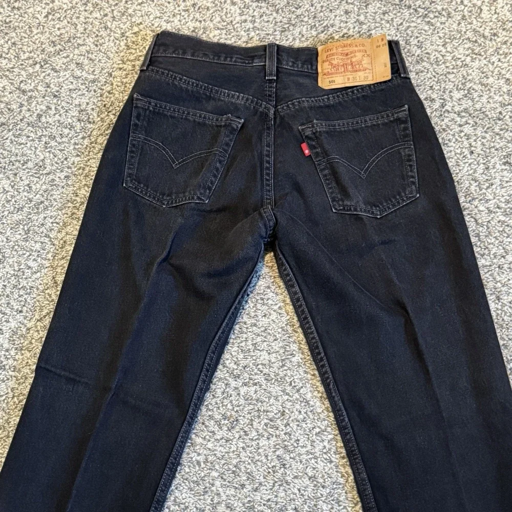 Levis 501 Jeans Mens 30x30 Black Button Fly Straight Leg Denim Mexico Y2K VTG