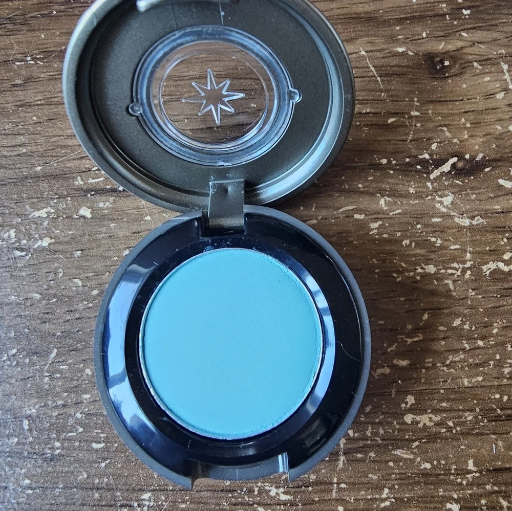 Urban Decay bold aqua