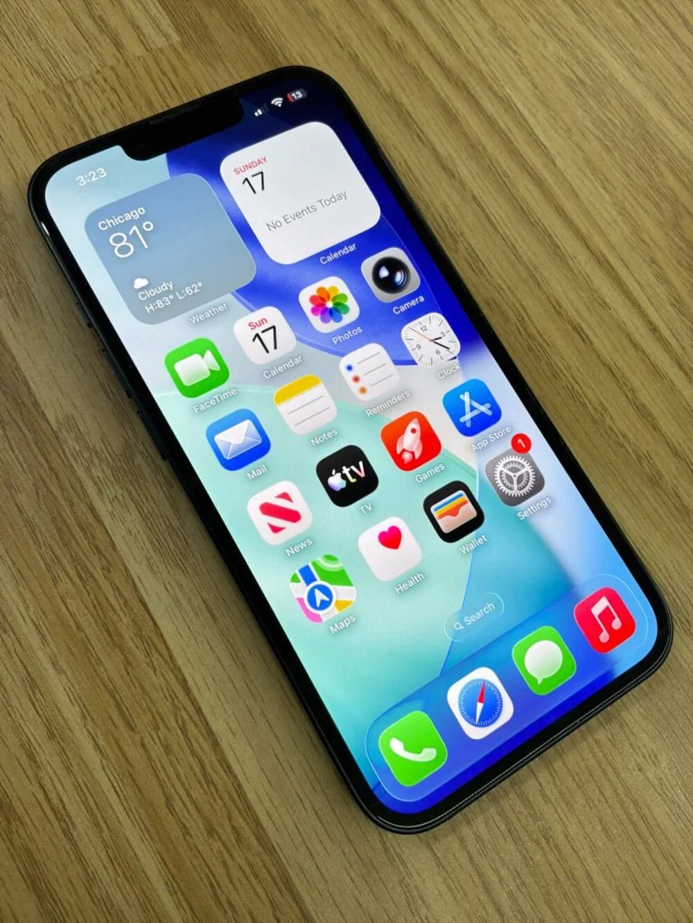 Apple iPhone 13 128GB Unlocked Smartphone Black No SIM Restrictions