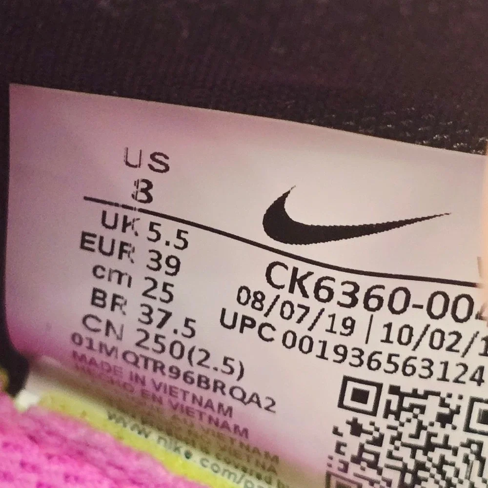 Nike Renew Run Black Pink Women's Size 8 Running Shoes Y2K Athleisure Gymcore