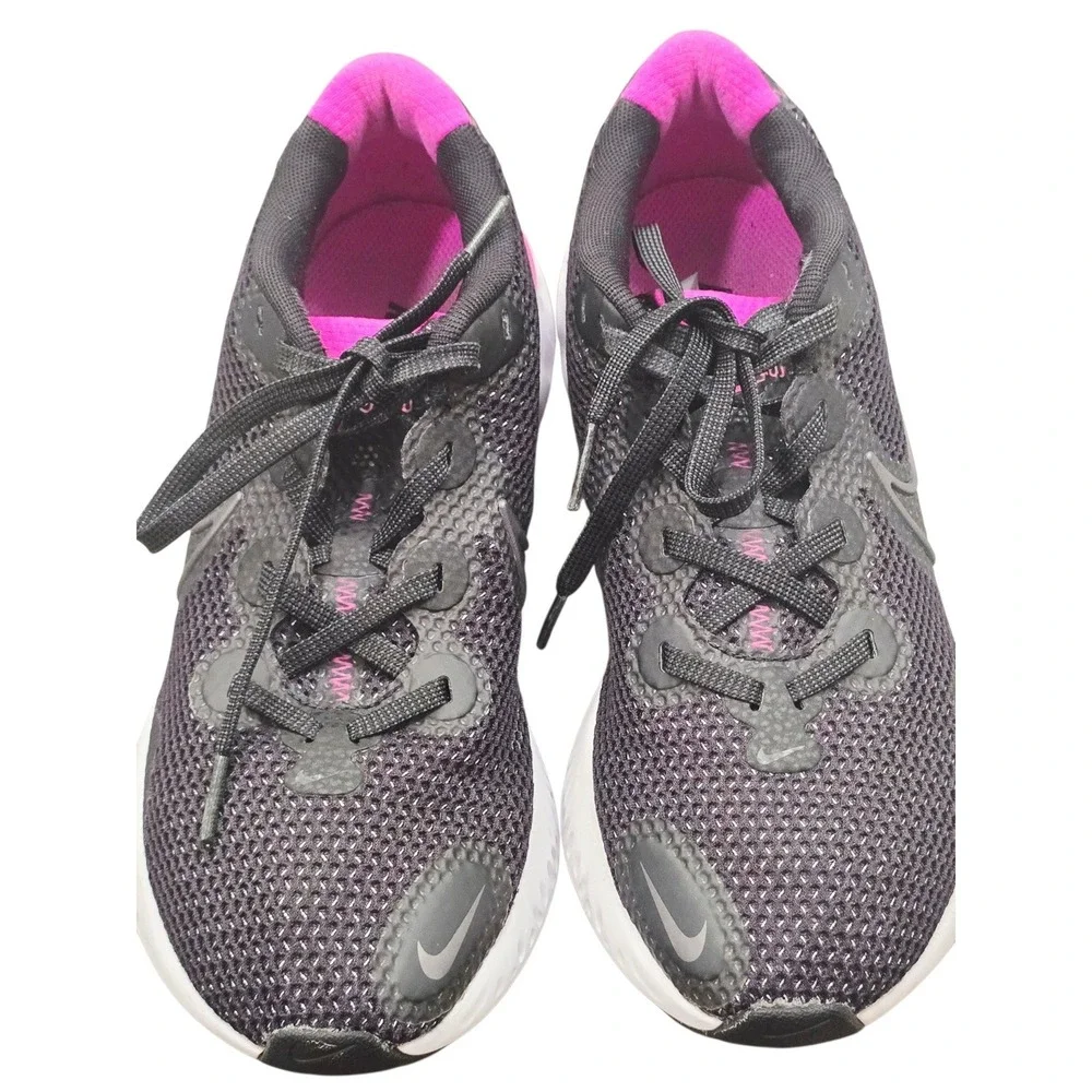 Nike Renew Run Black Pink Women's Size 8 Running Shoes Y2K Athleisure Gymcore