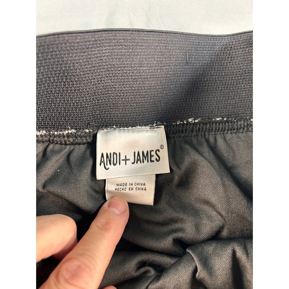 Metrowear andi james