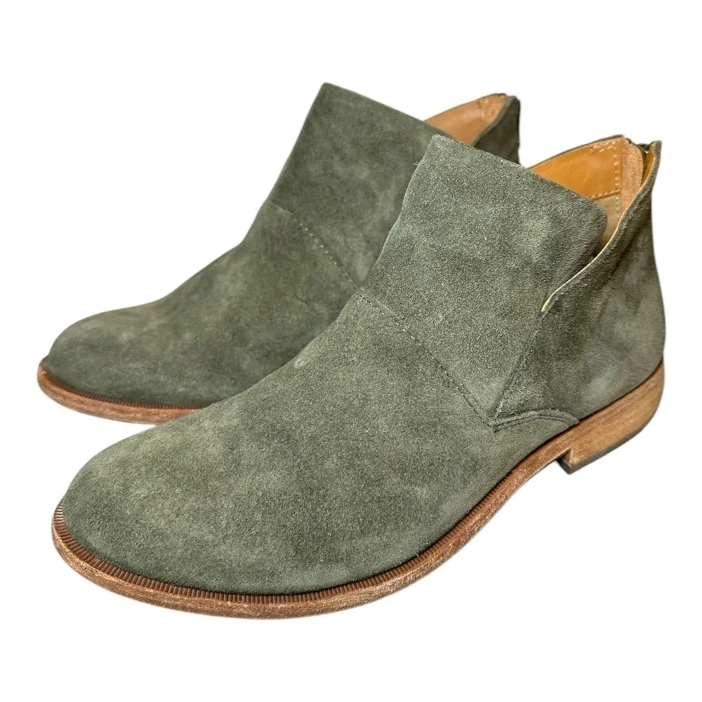 Kork- Ease women’s green suede Ryder Chelsea Boot size 7M