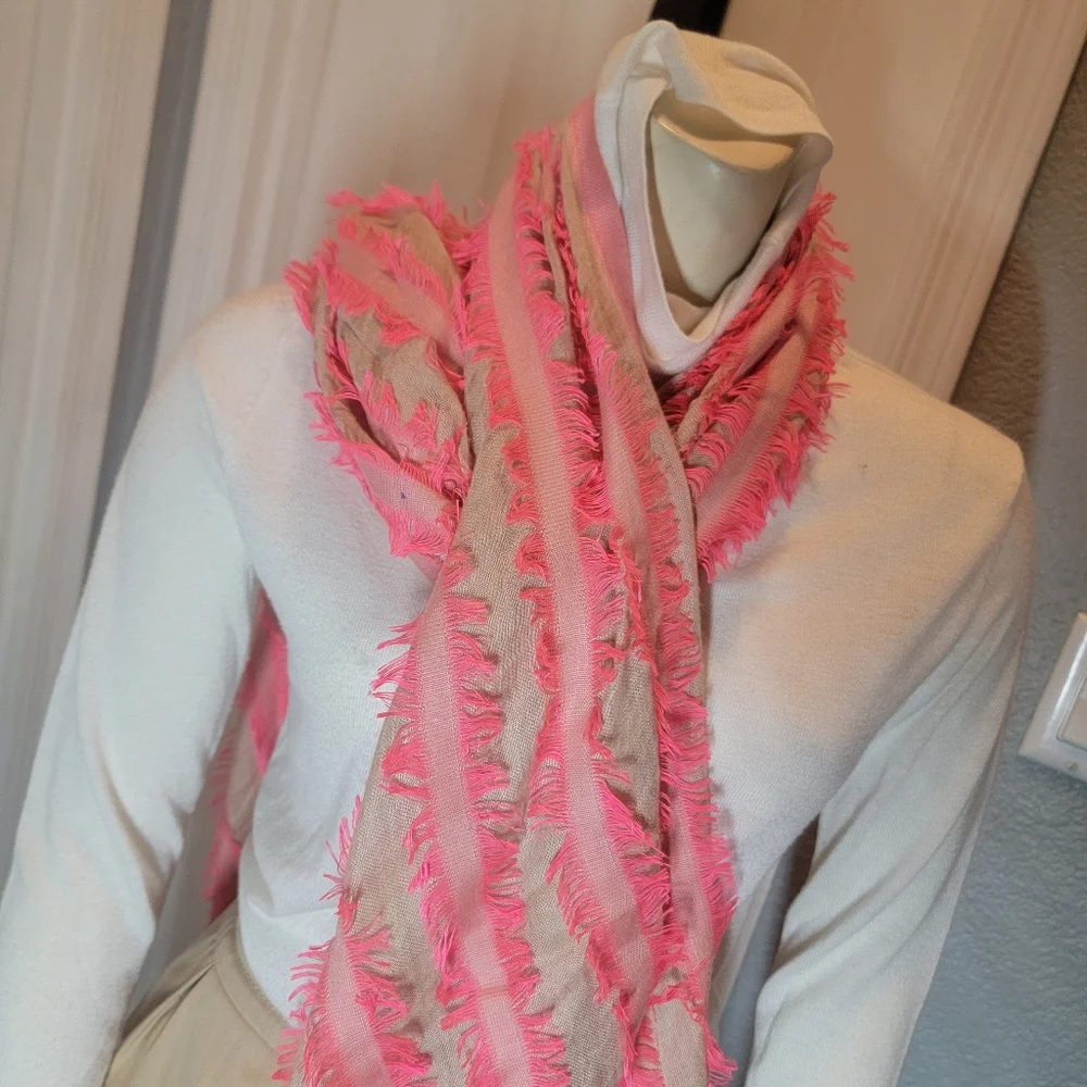 Vismaya‎ Anthropologie Pink Fringe Ob Cream Oversized Scarf