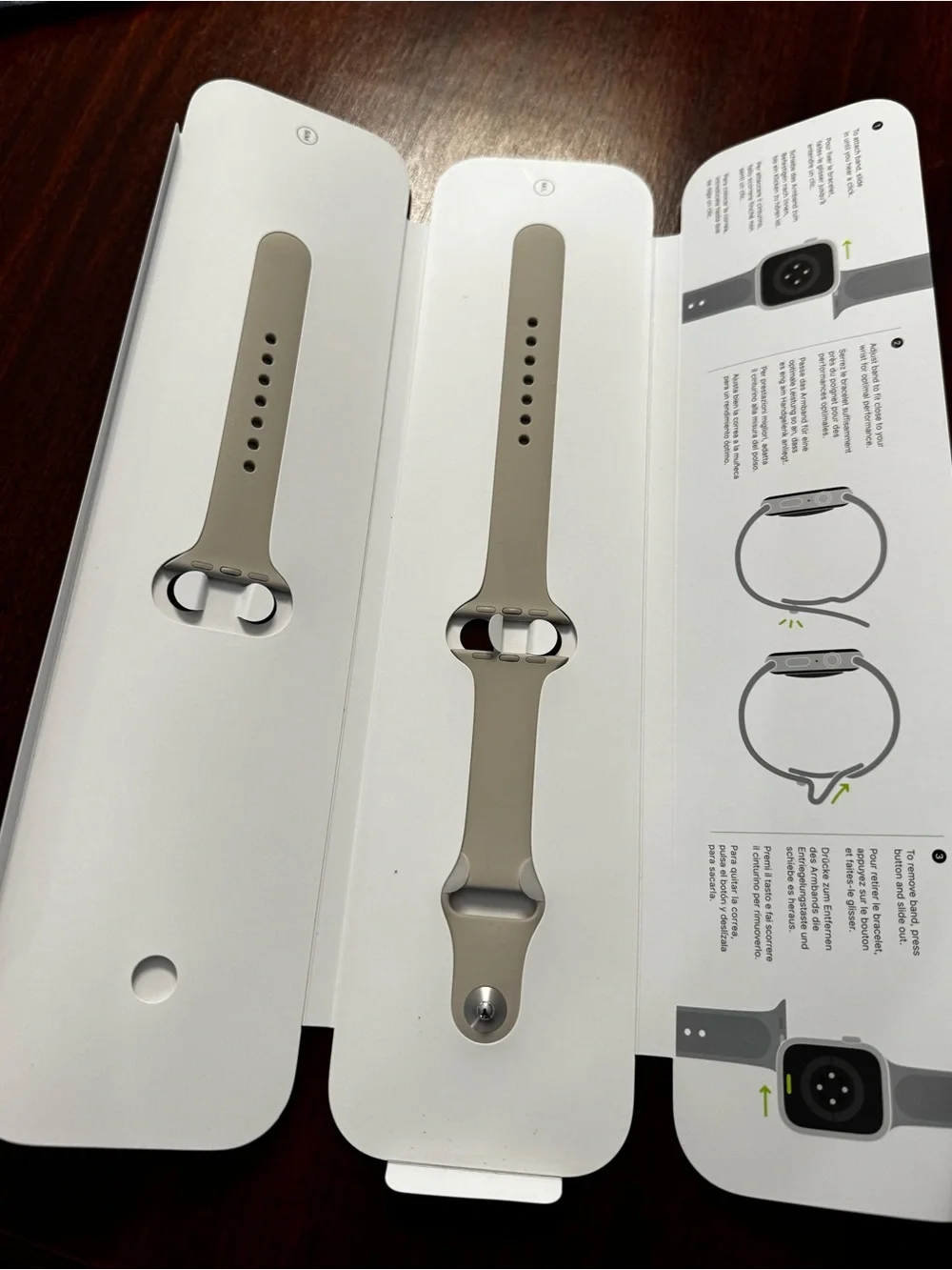 Apple sport band