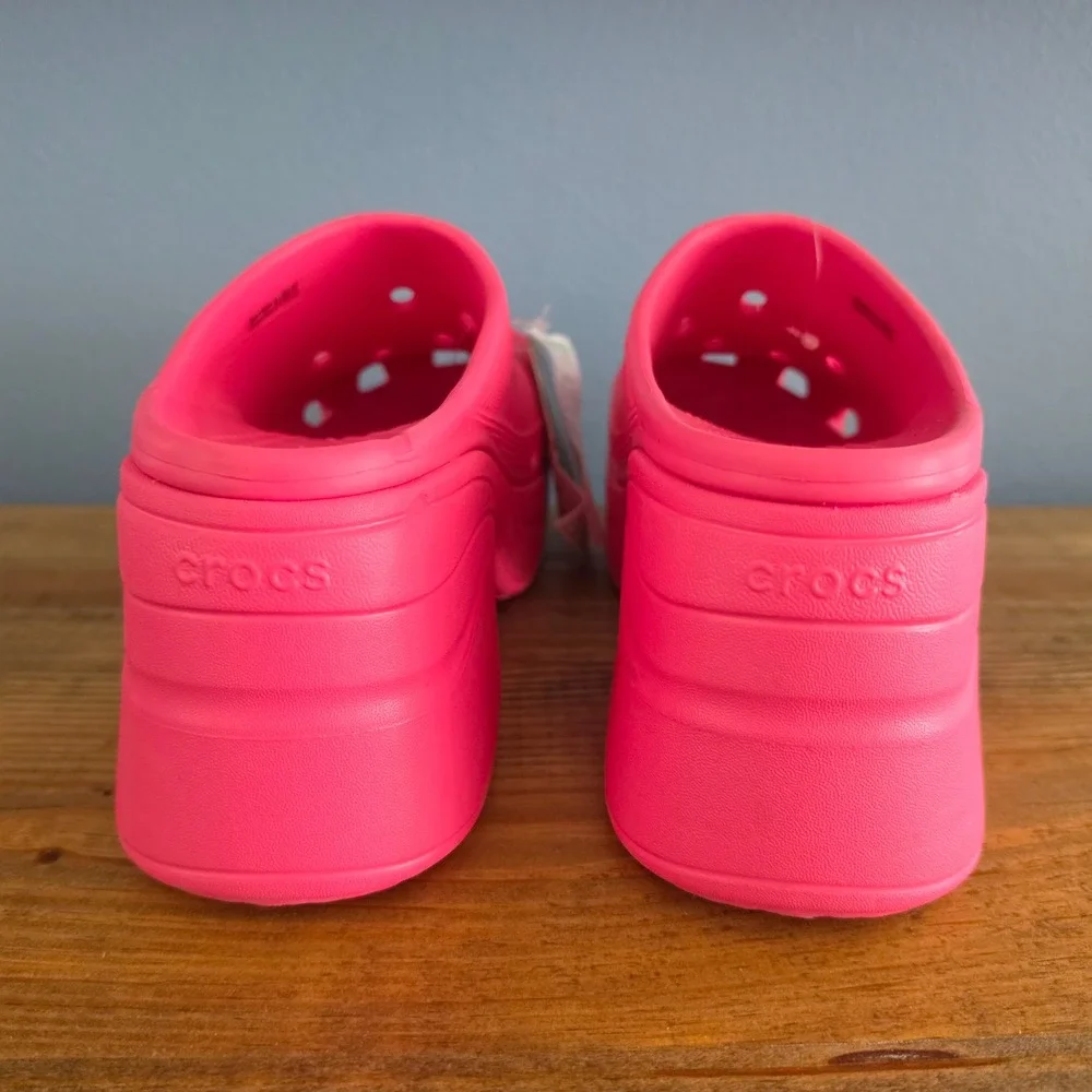 CROCS siren clogs