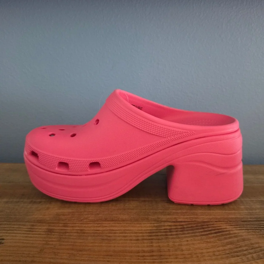 CROCS siren clogs