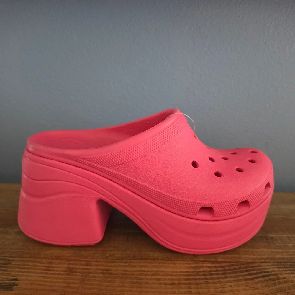 CROCS siren clogs